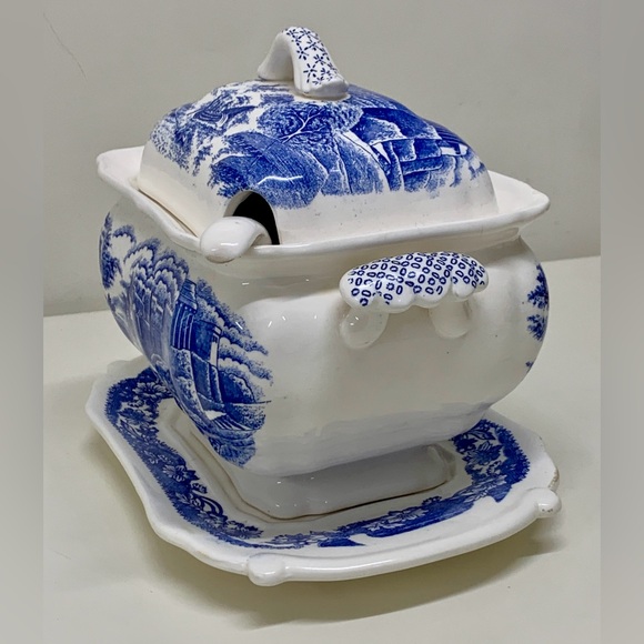 Vintage Robinson Clay Products Transferware Lidded Tureen with Ladle - Picture 12 of 14